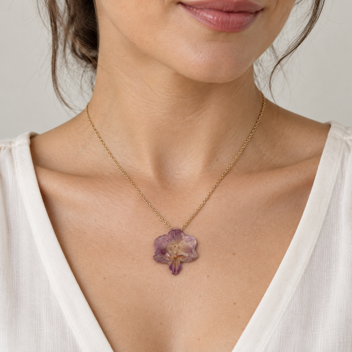 Collar Jacaranda · Orquídea preservada